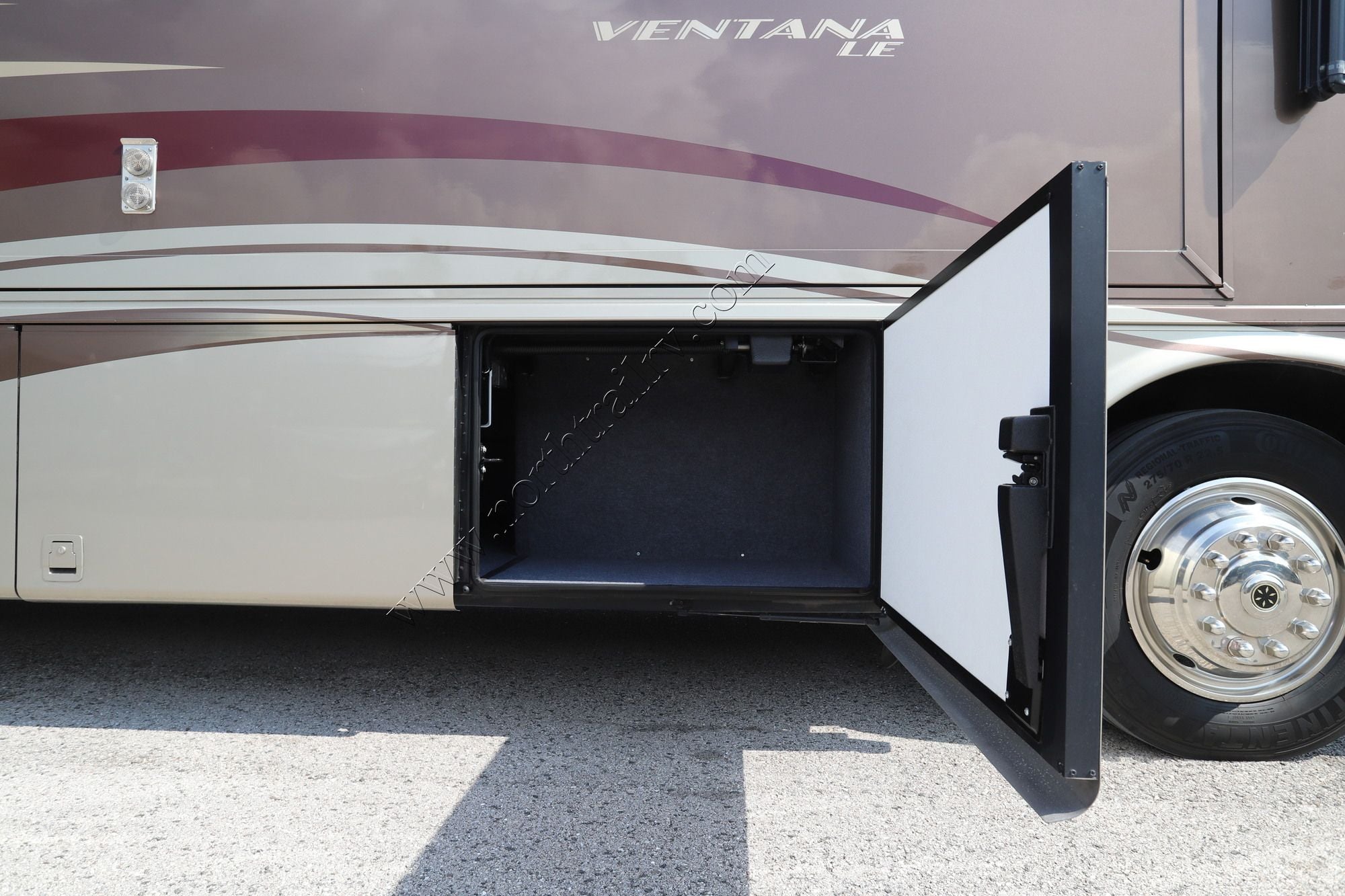 Used 2014 Newmar Ventana Le 3850 Class A  For Sale