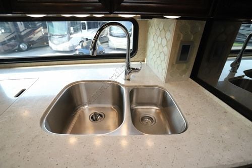 2020 Newmar Mountain Aire 4535