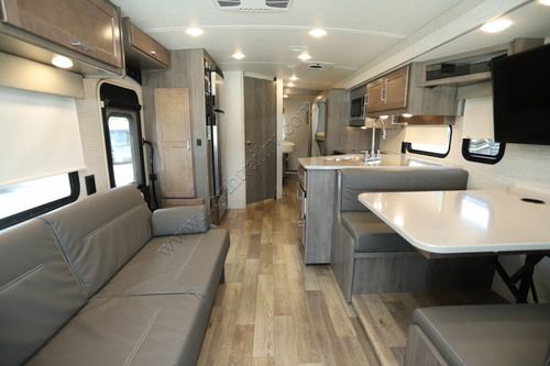 2021 Winnebago Vista 31B