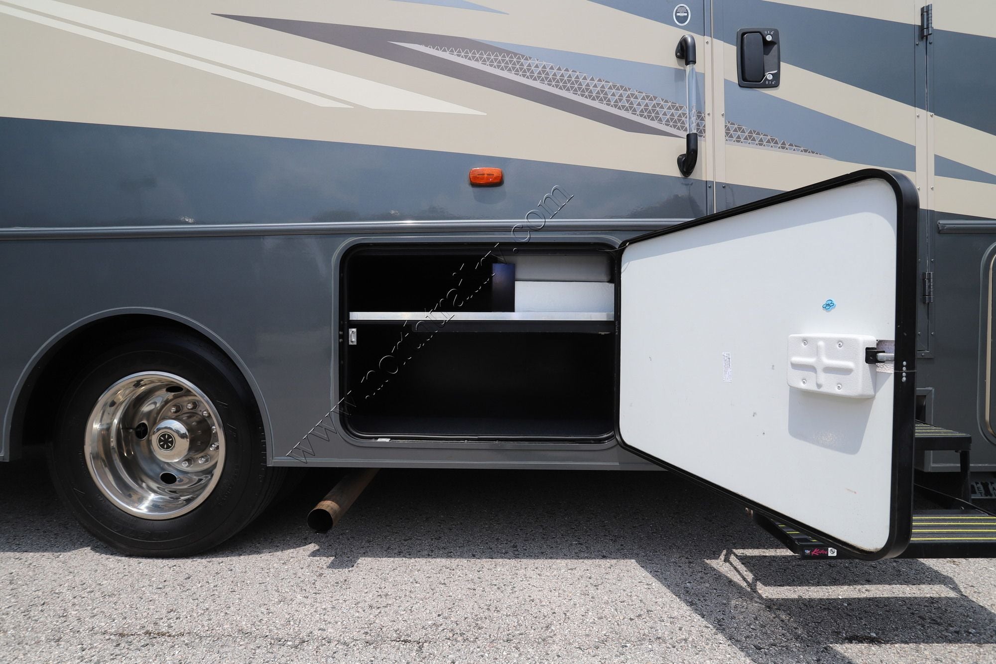 Used 2021 Winnebago Vista 31B Class A  For Sale