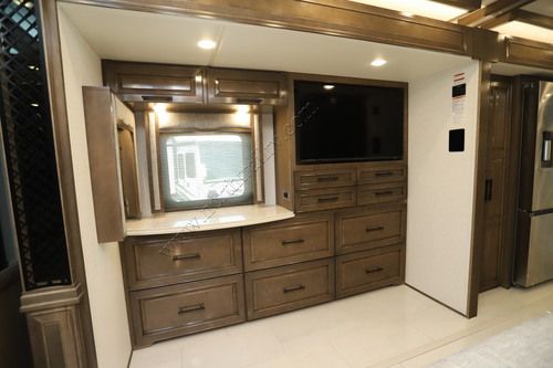 2027 Newmar London Aire 4551