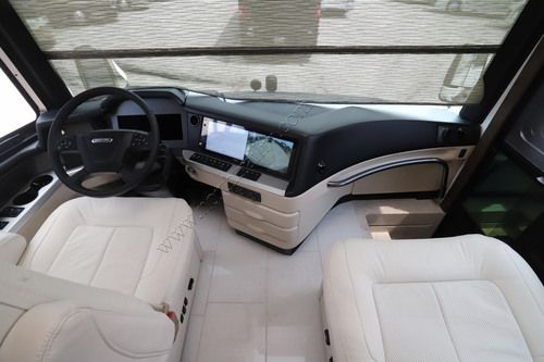2027 Newmar London Aire 4551