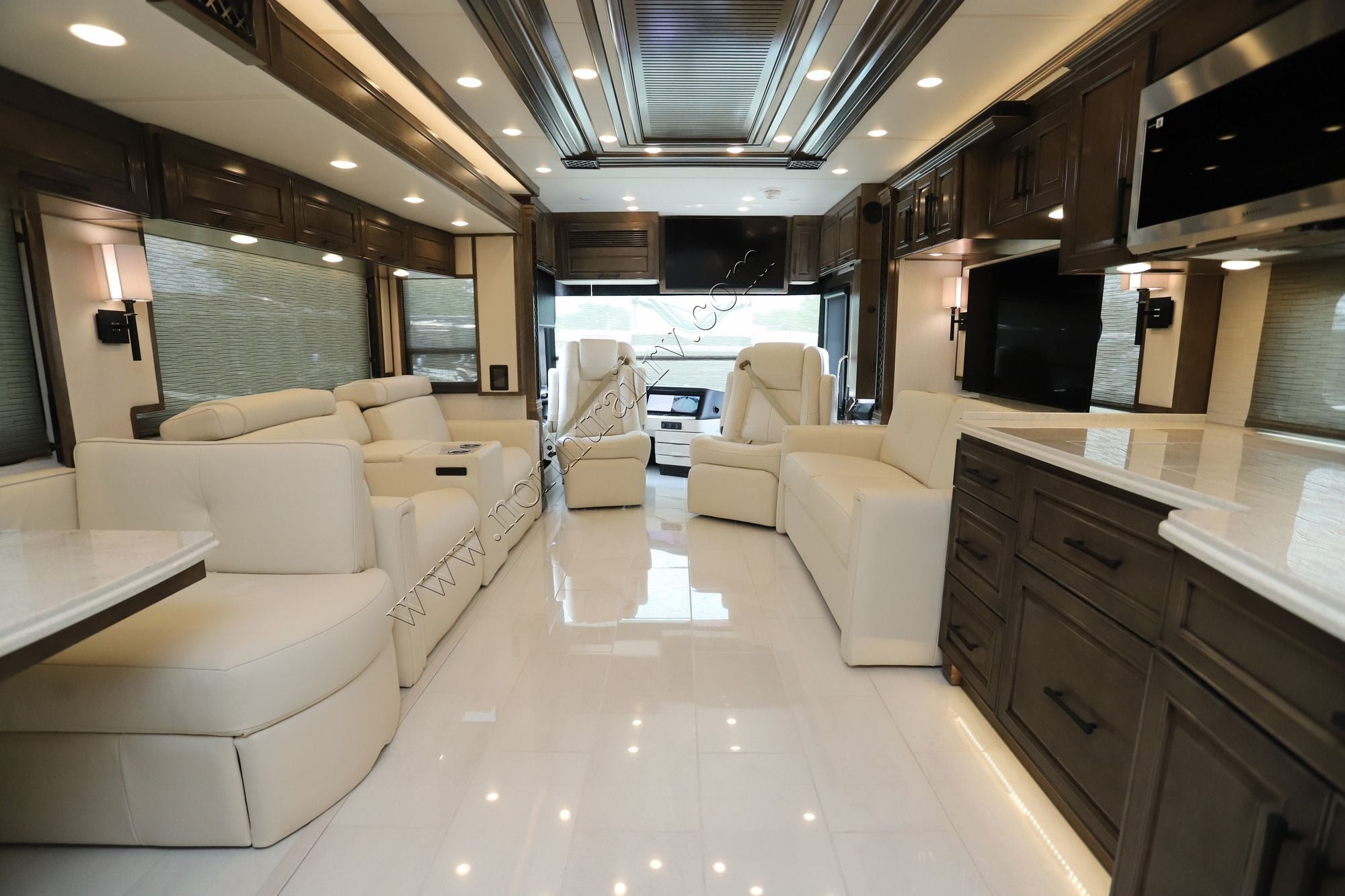 New 2027 Newmar London Aire 4551 Class A  For Sale
