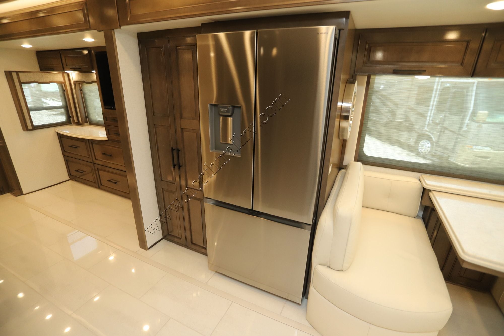 New 2027 Newmar London Aire 4551 Class A  For Sale