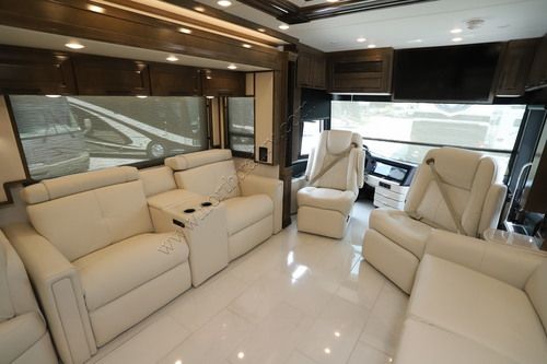 2027 Newmar London Aire 4551