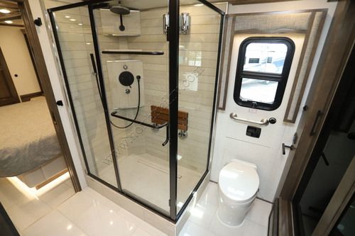 2027 Newmar London Aire 4551