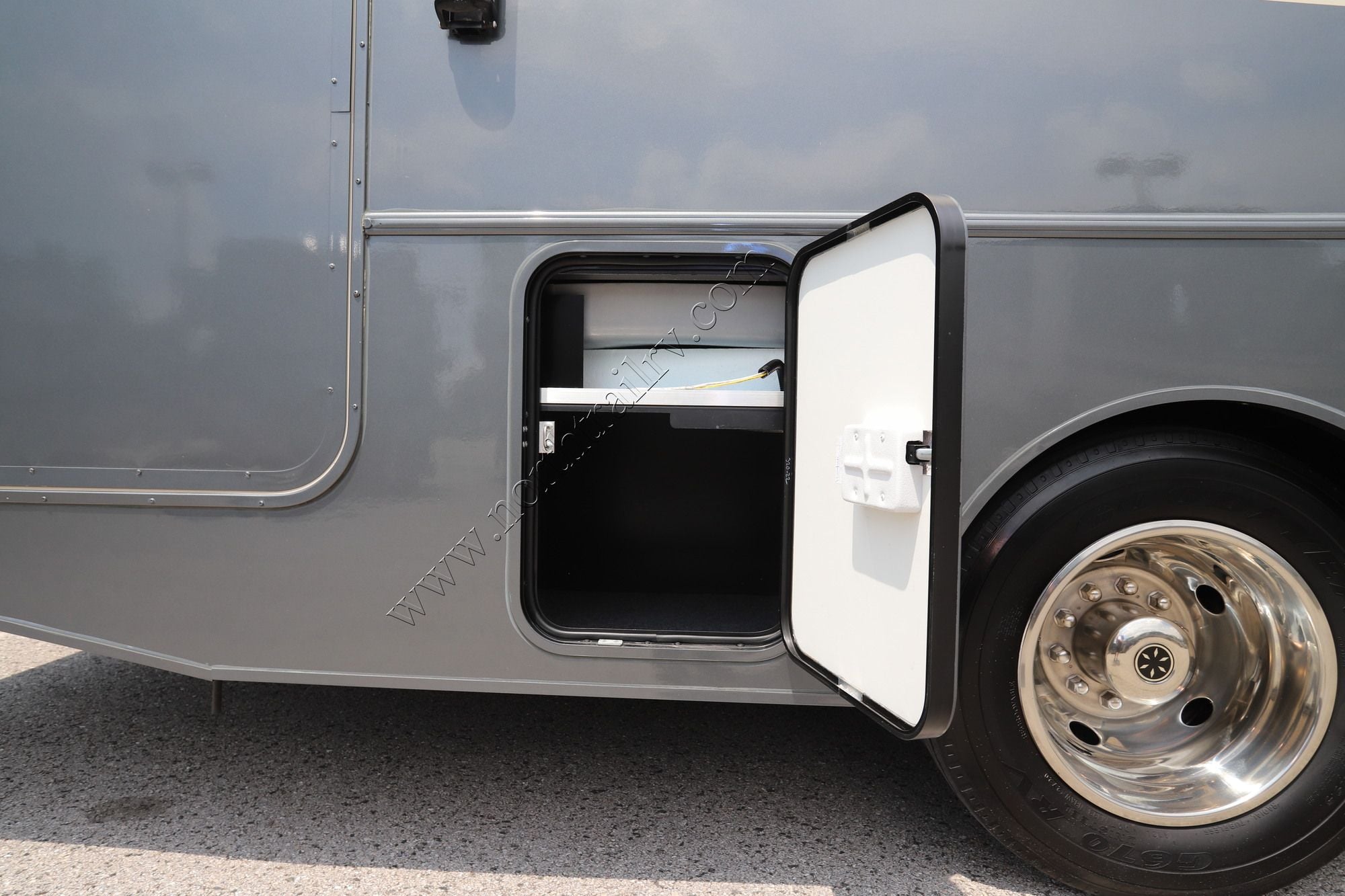 Used 2021 Winnebago Vista 31B Class A  For Sale