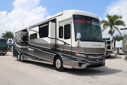 2027 Newmar London Aire 4551