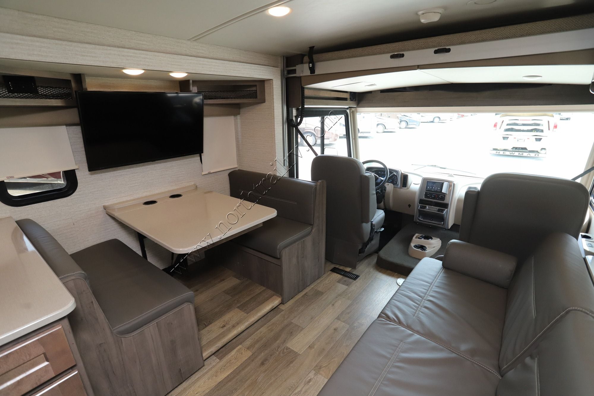Used 2021 Winnebago Vista 31B Class A  For Sale