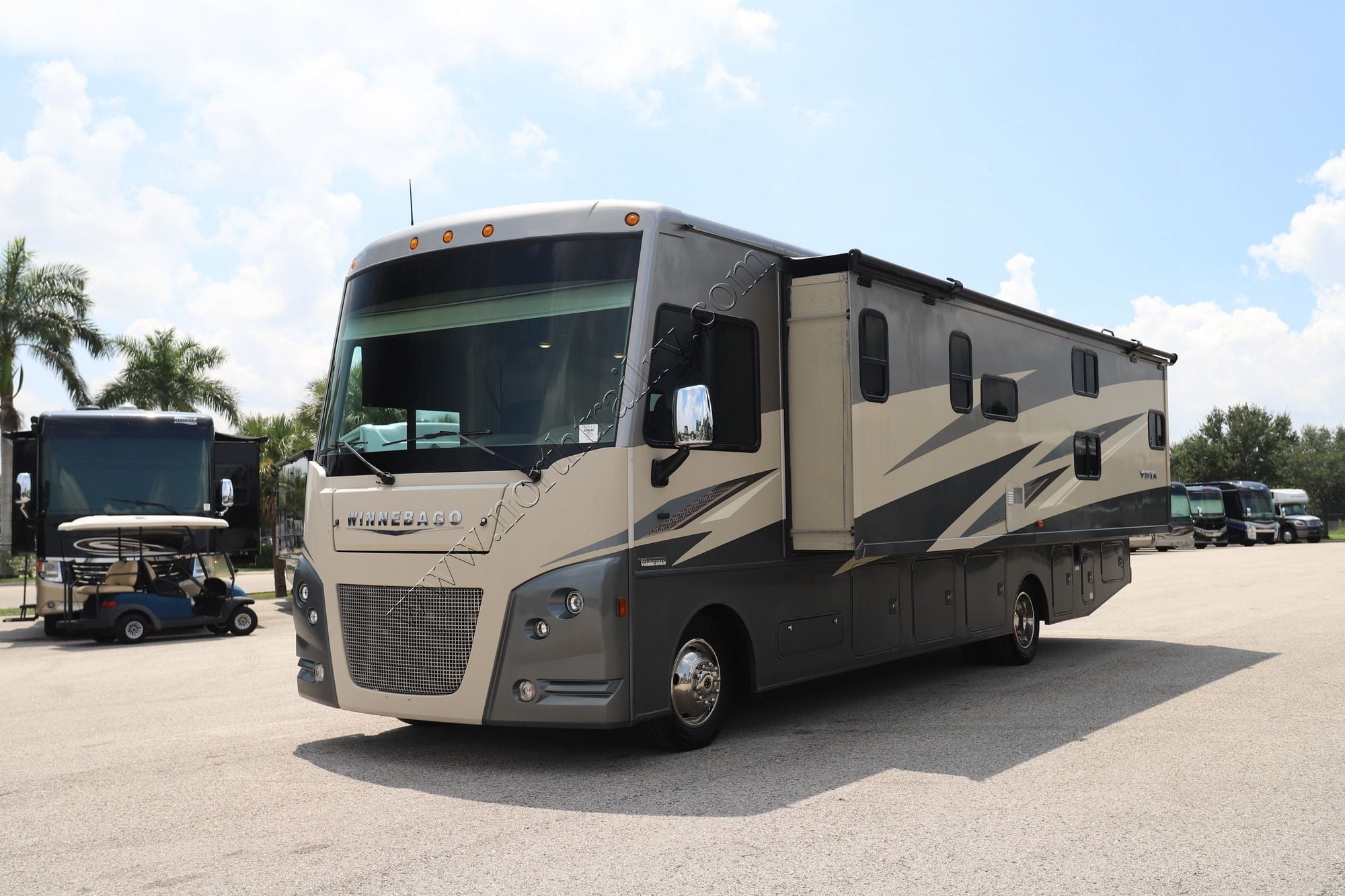 Used 2021 Winnebago Vista 31B Class A  For Sale