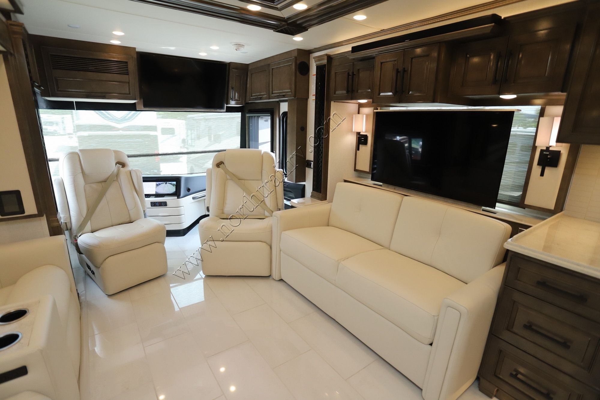 New 2027 Newmar London Aire 4551 Class A  For Sale