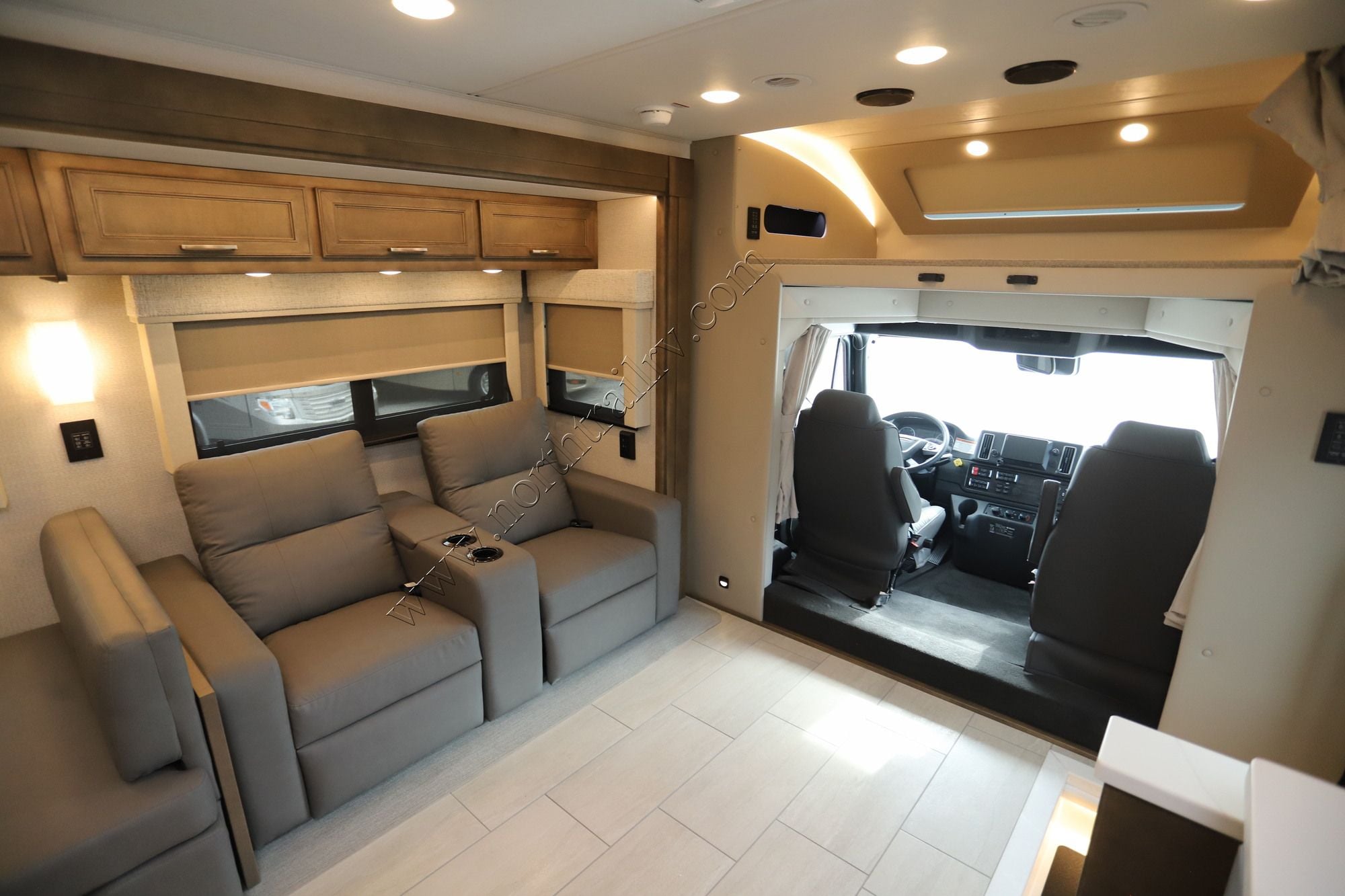 New 2027 Renegade Rv Verona 40VTR Super C  For Sale
