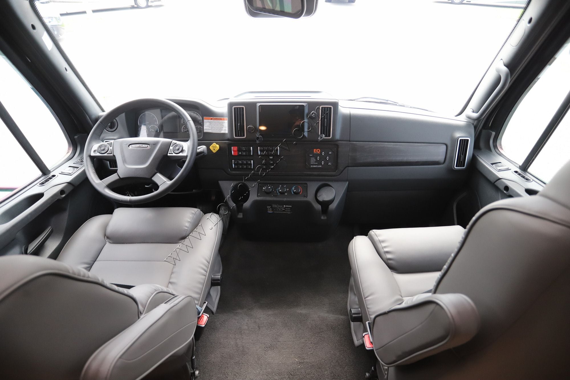 New 2027 Renegade Rv Verona 40VTR Super C  For Sale