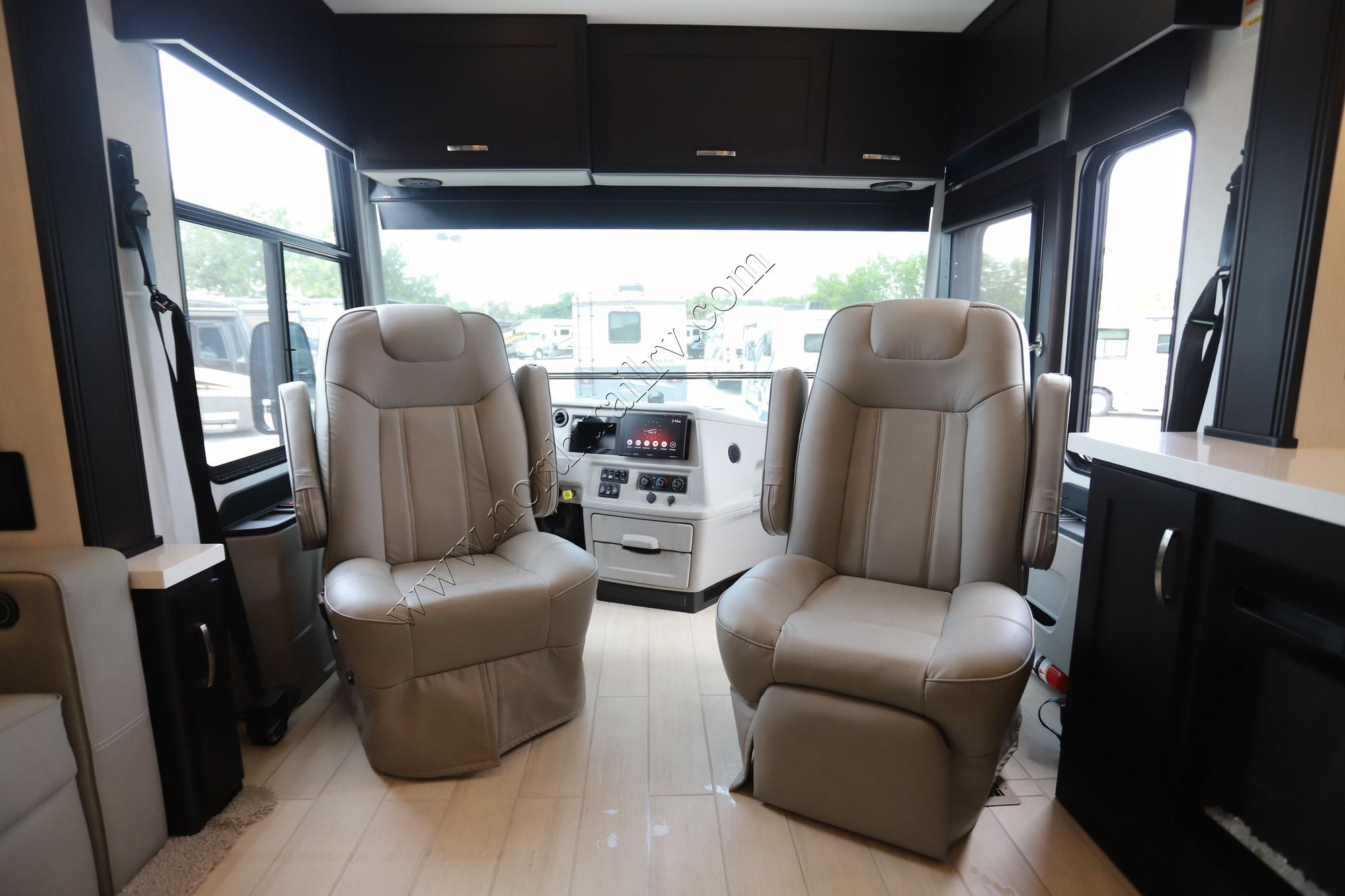 Used 2025 Newmar Northern Star 3709 Class A  For Sale