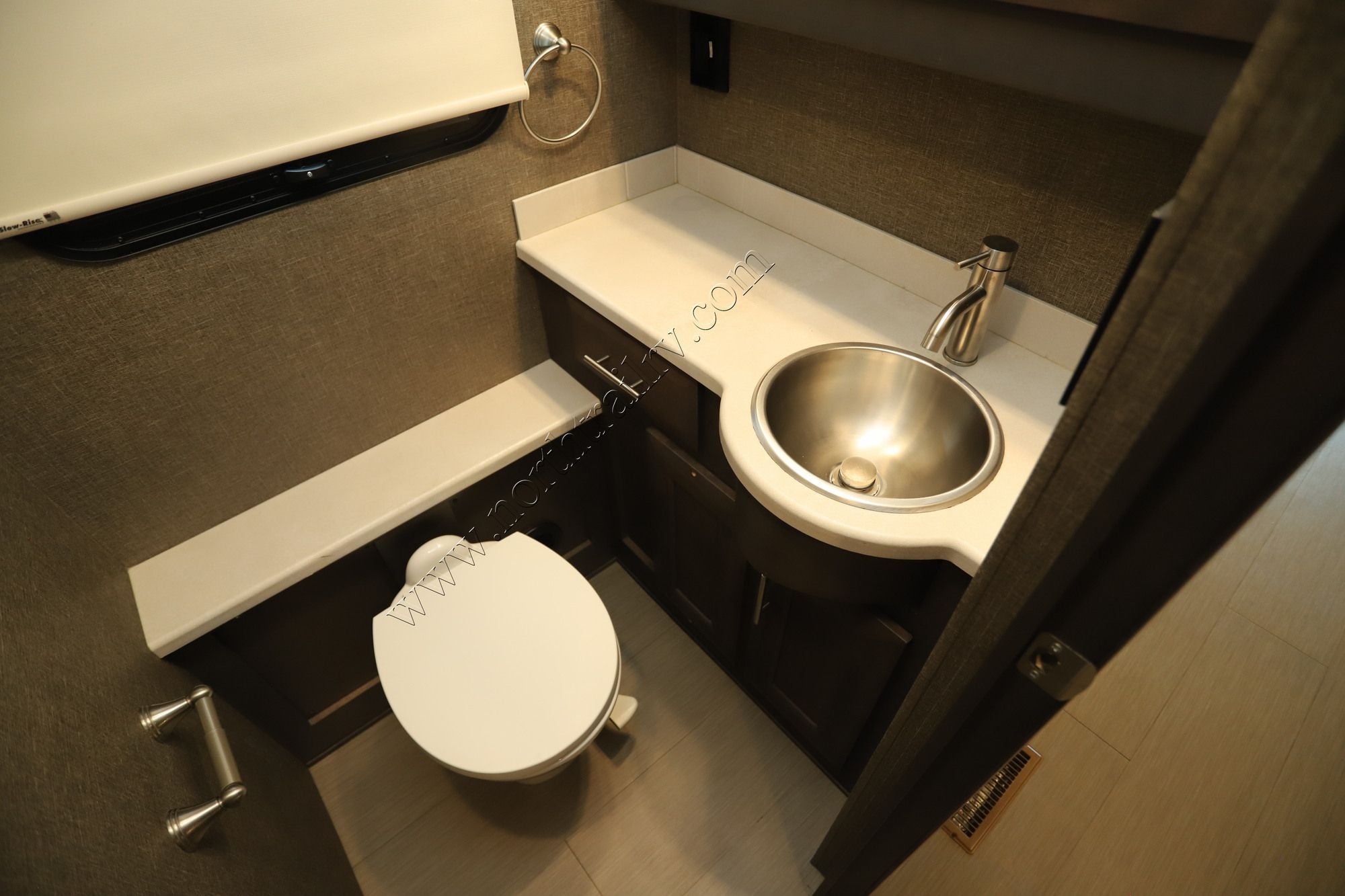 Used 2022 Thor Palazzo 37.5 Class A  For Sale