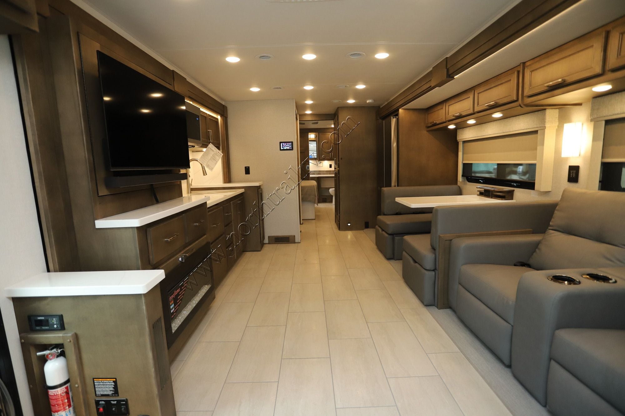 New 2027 Renegade Rv Verona 40VTR Super C  For Sale