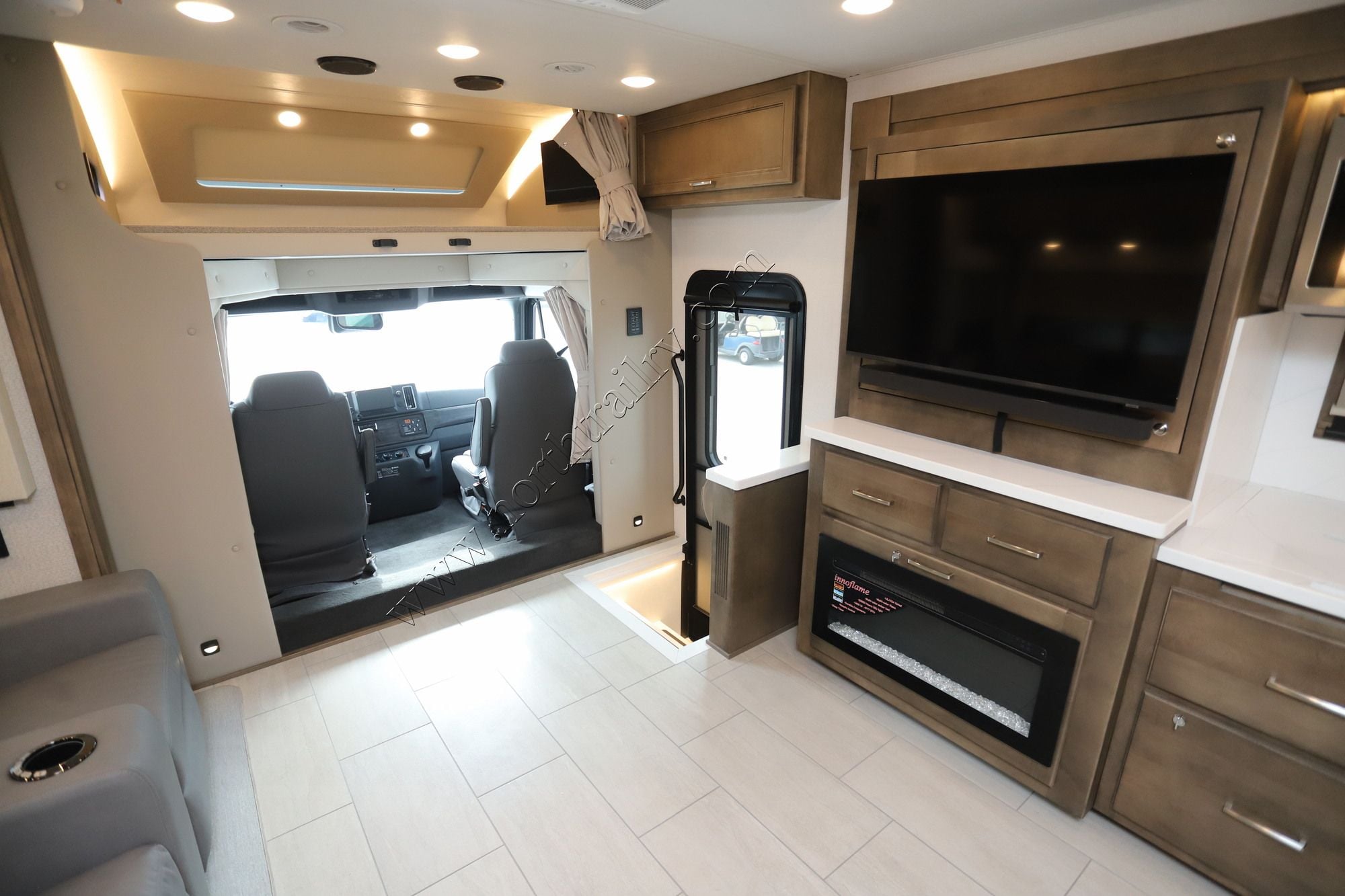 New 2027 Renegade Rv Verona 40VTR Super C  For Sale