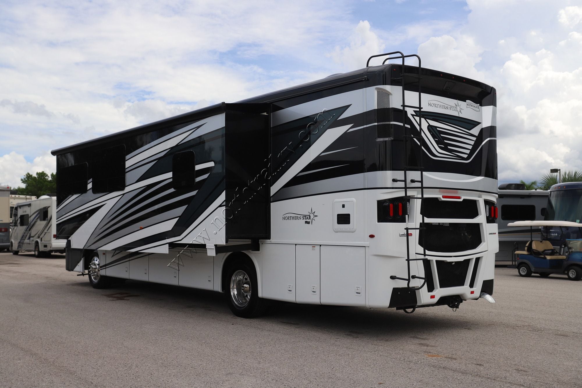 Used 2025 Newmar Northern Star 3709 Class A  For Sale