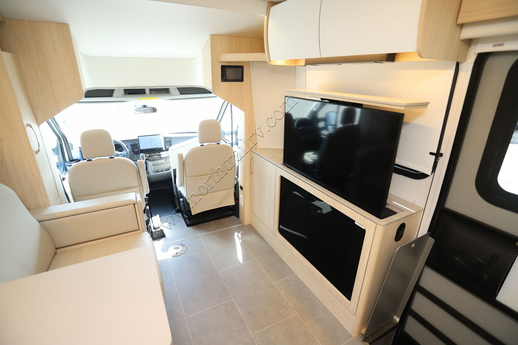 Used 2025 Leisure Van Wonder 24MBL Class C  For Sale