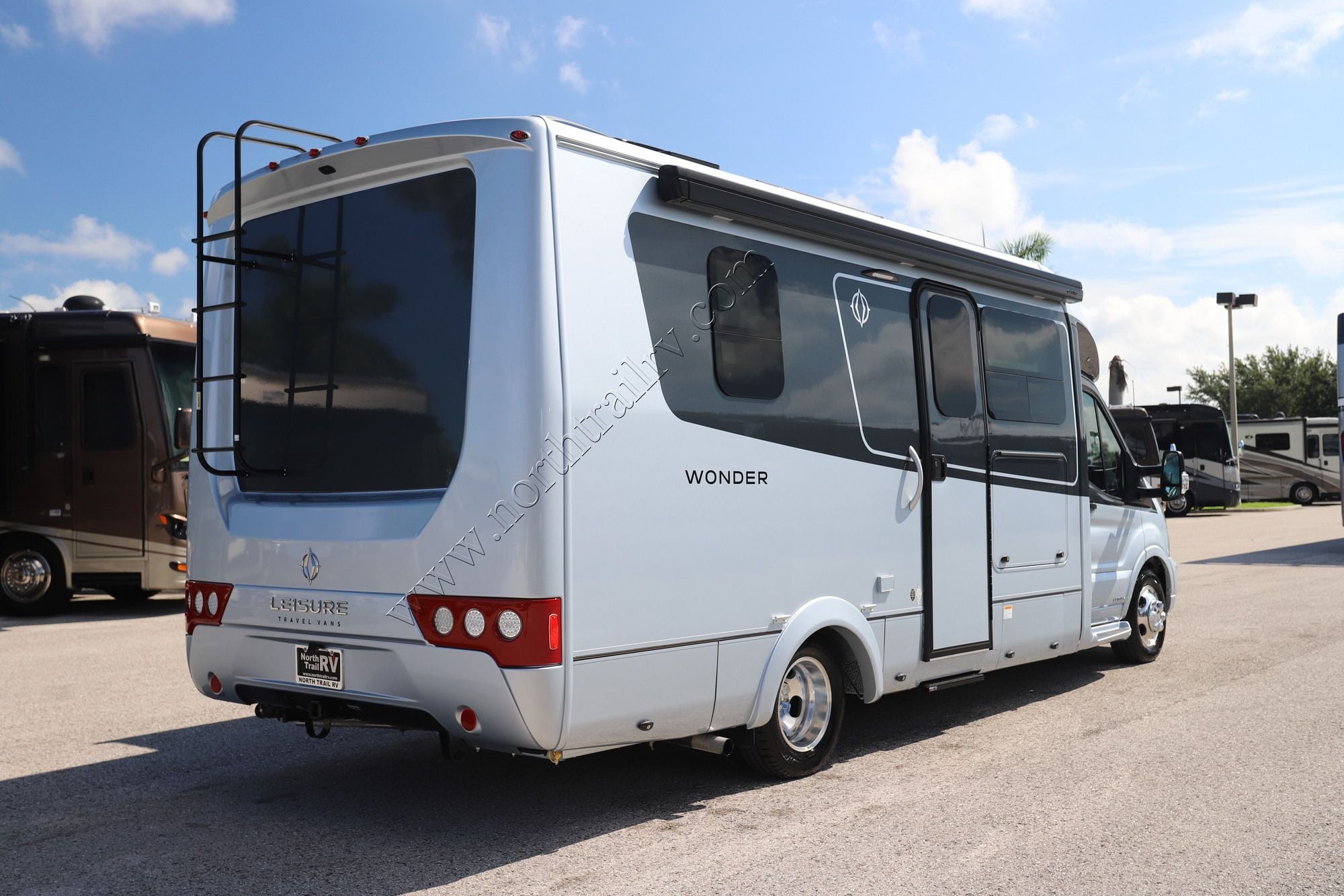 Used 2025 Leisure Van Wonder 24MBL Class C  For Sale