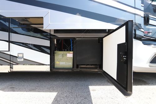 2025 Newmar Supreme Aire 4051