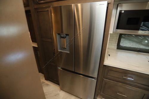 2027 Newmar Supreme Aire 3827