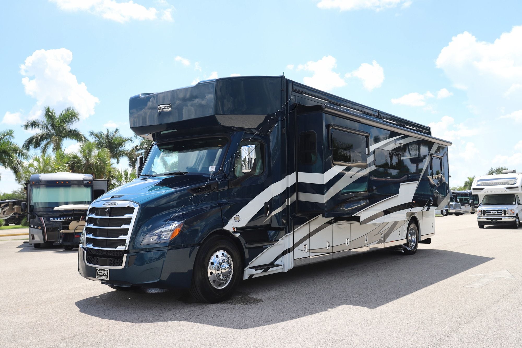 New 2027 Newmar Supreme Aire 3827 Super C  For Sale