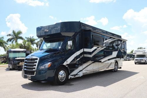 2027 Newmar Supreme Aire 3827