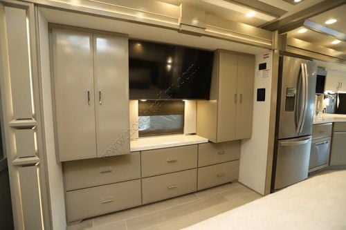 2025 Newmar Supreme Aire 4051