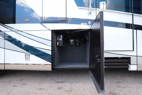 2027 Newmar Supreme Aire 3827