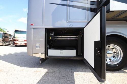 2025 Newmar Supreme Aire 4051