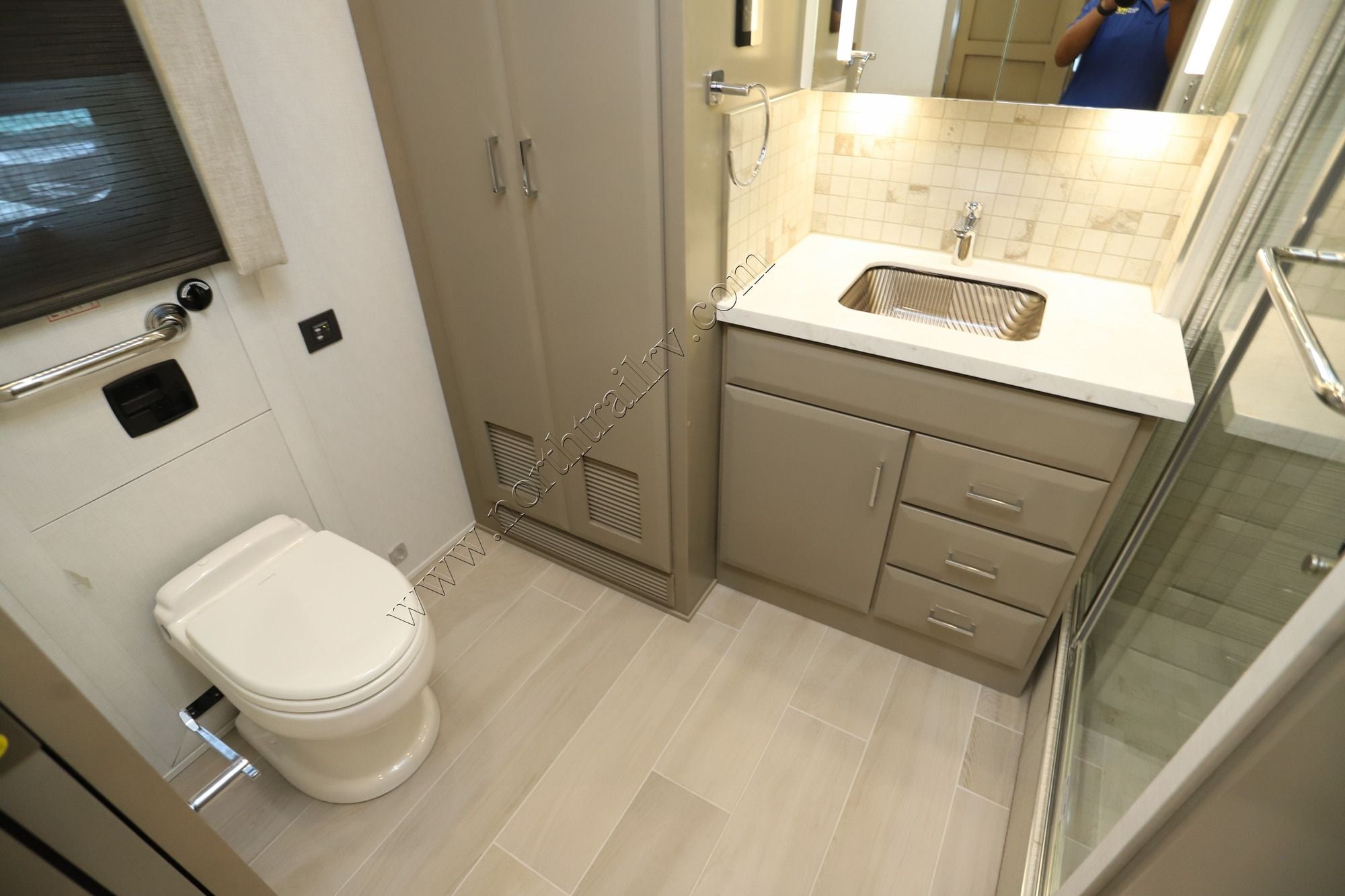 Used 2025 Newmar Supreme Aire 4051 Super C  For Sale