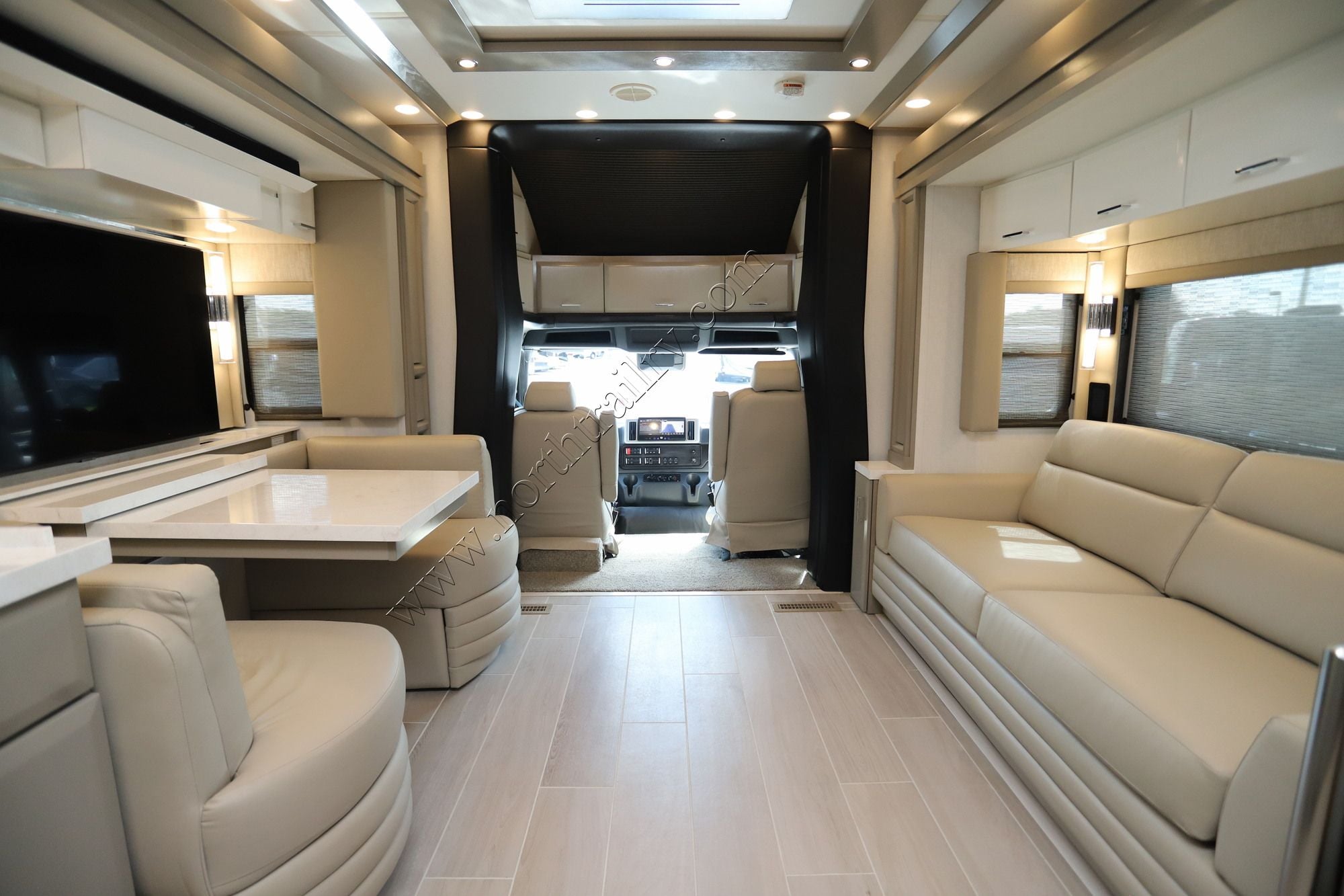 Used 2025 Newmar Supreme Aire 4051 Super C  For Sale