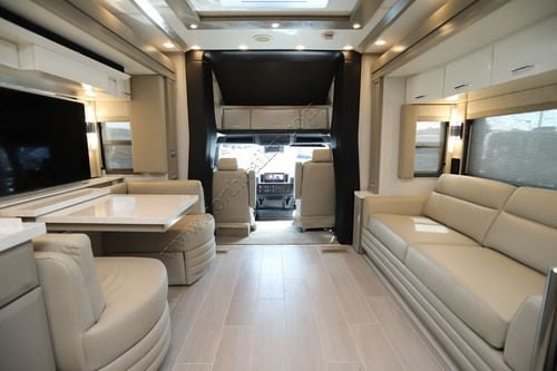 2025 Newmar Supreme Aire 4051