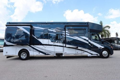 2027 Newmar Supreme Aire 3827