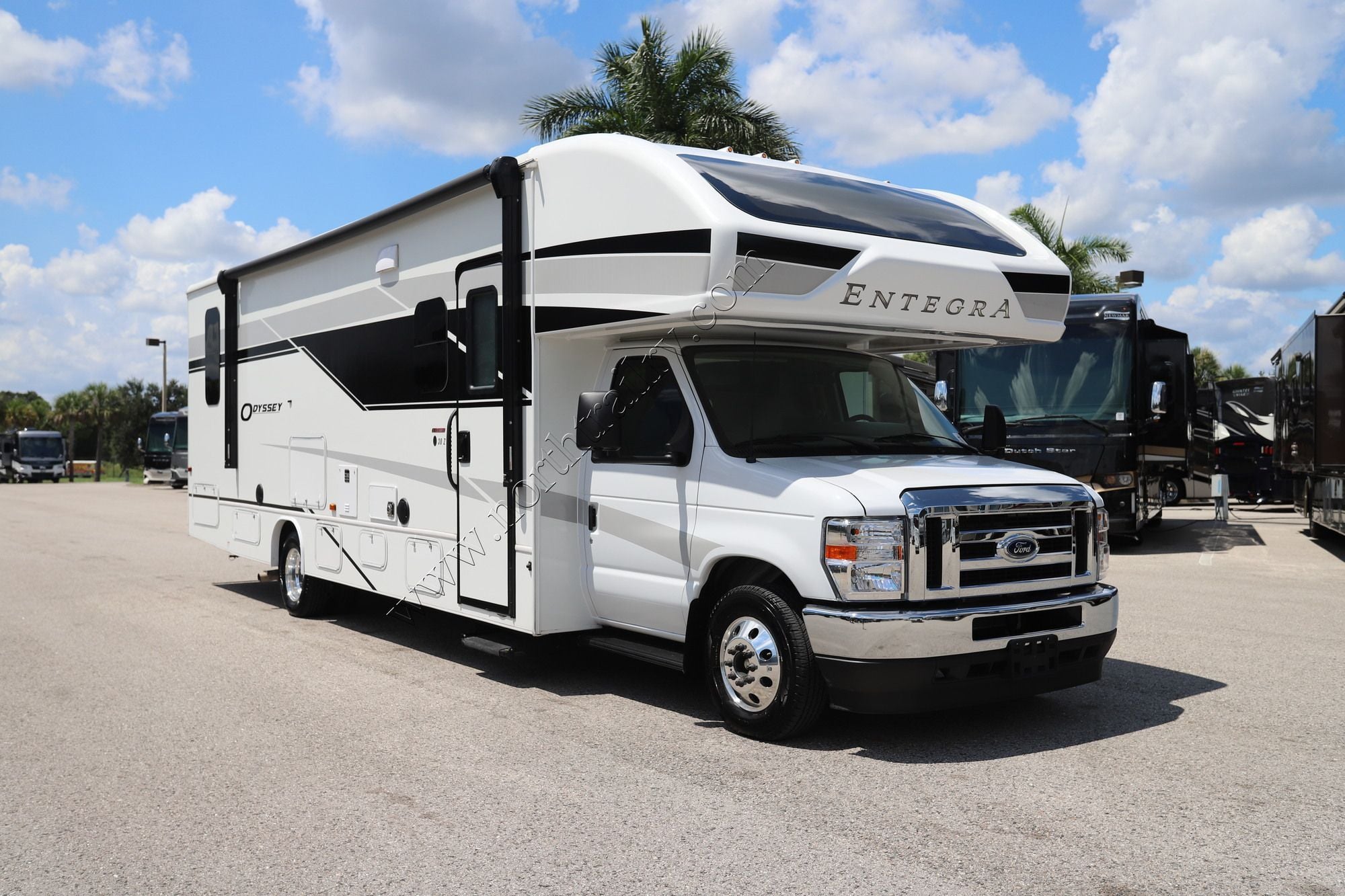 Used 2026 Entegra Odyssey 30Z Class C  For Sale