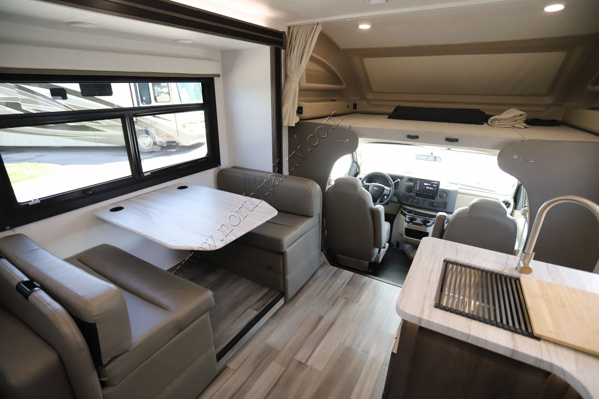 Used 2026 Entegra Odyssey 30Z Class C  For Sale