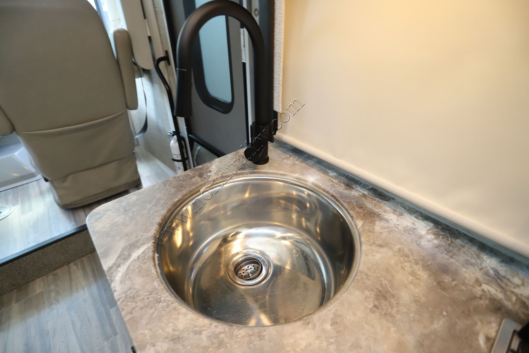Used 2023 Thor Axis 24.1 Class A  For Sale
