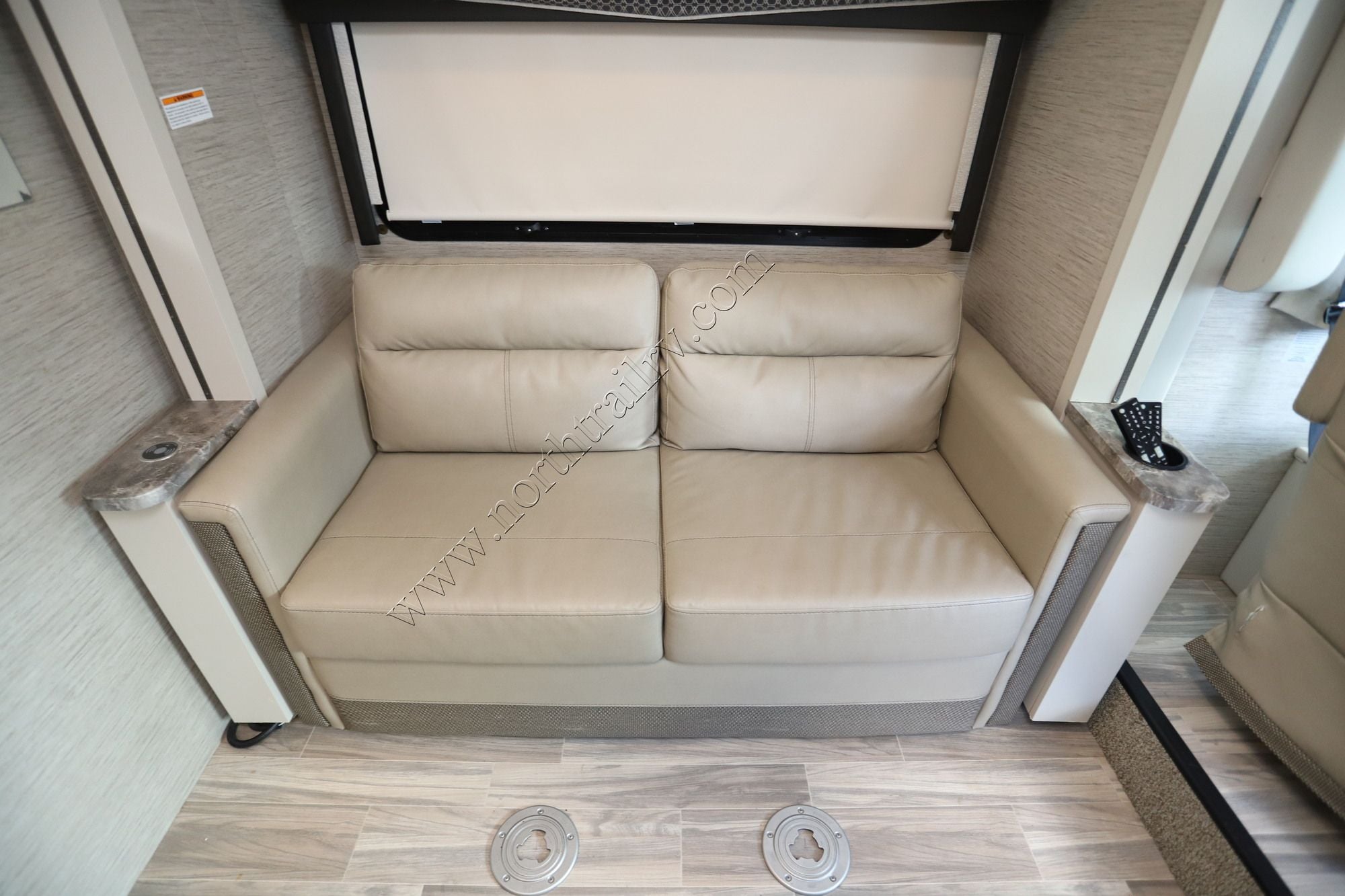 Used 2023 Thor Axis 24.1 Class A  For Sale