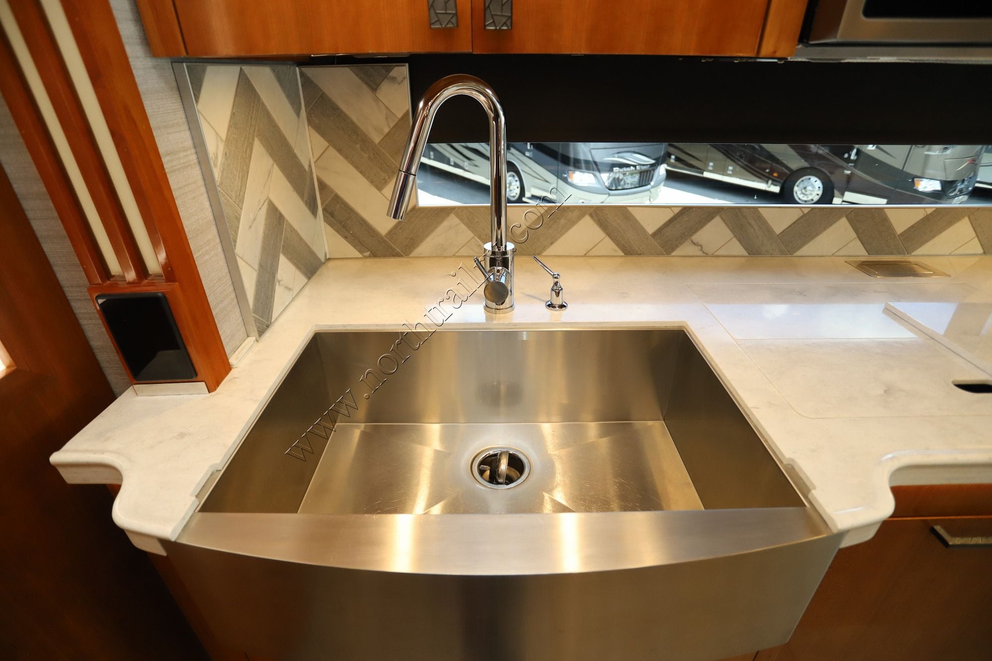 Used 2021 Tiffin Motor Homes Zephyr 45PZ Class A  For Sale