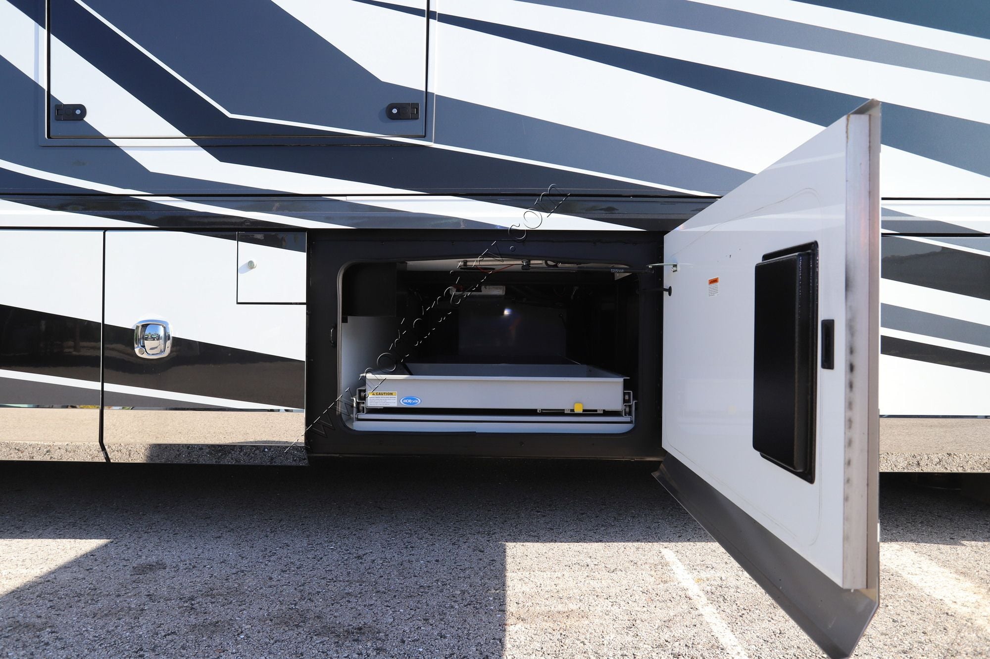 Used 2024 American Coach Dream 42V Class A  For Sale