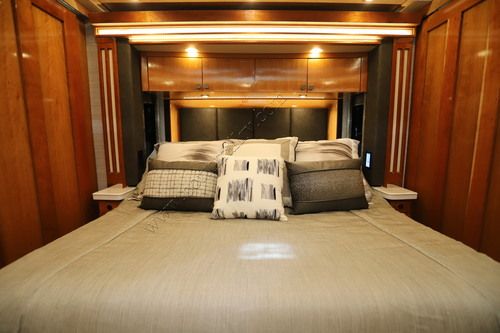 2021 Tiffin Motor Homes Zephyr 45PZ Class A