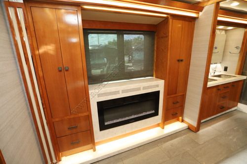 2021 Tiffin Motor Homes Zephyr 45PZ Class A