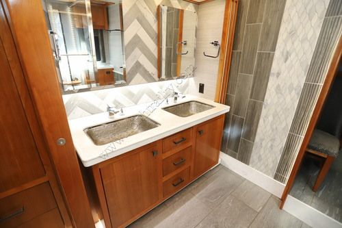 2021 Tiffin Motor Homes Zephyr 45PZ Class A