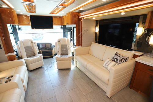 2021 Tiffin Motor Homes Zephyr 45PZ Class A