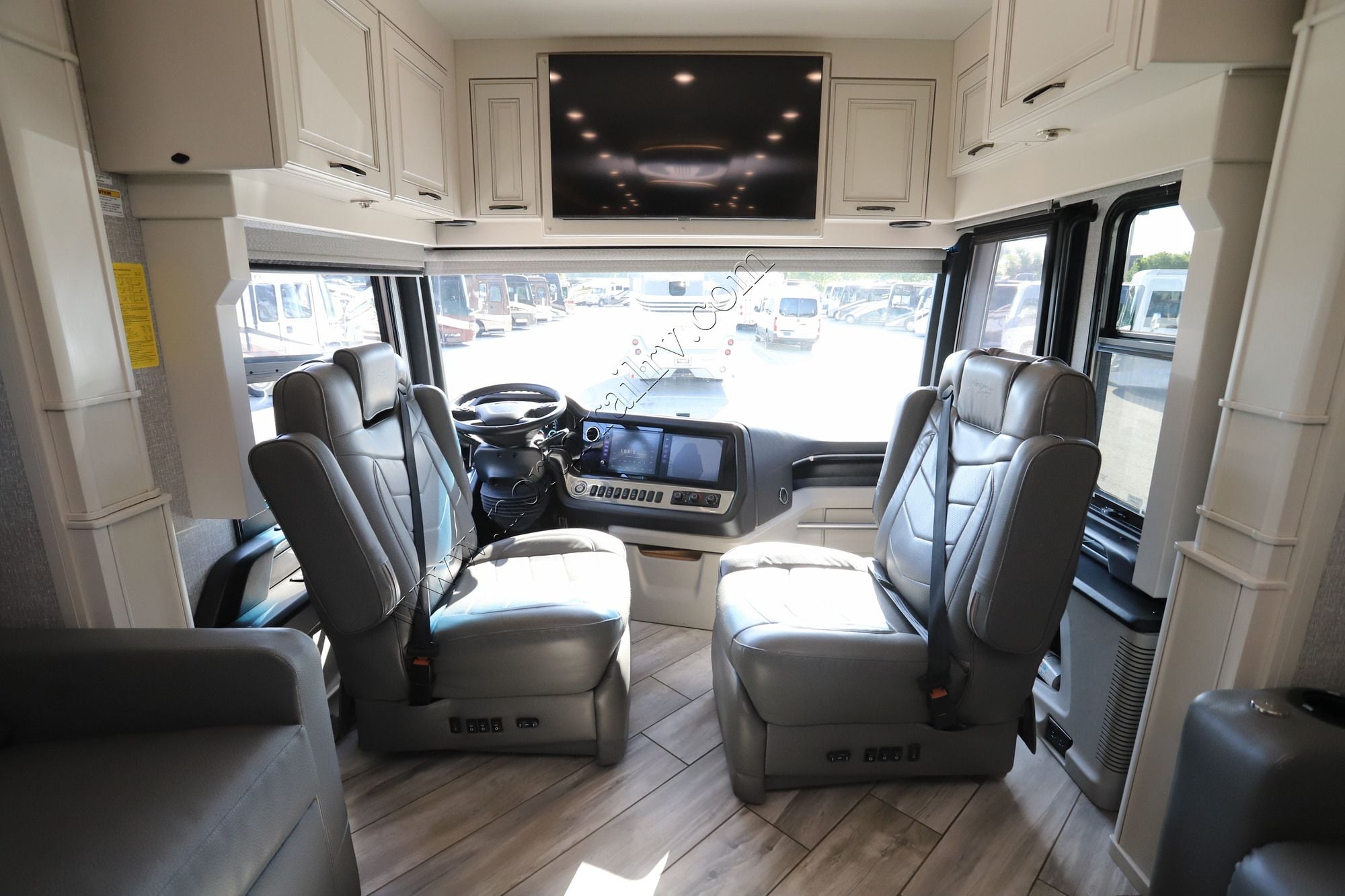 Used 2024 American Coach Dream 42V Class A  For Sale