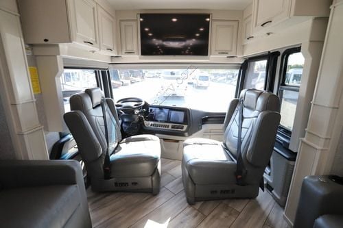 2024 American Coach Dream 42V