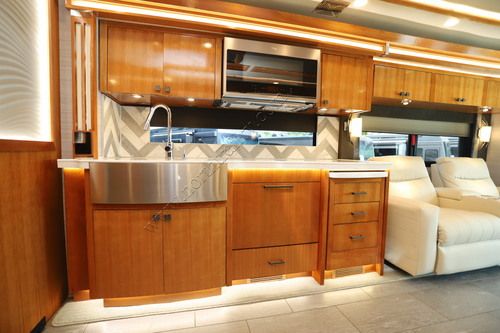 2021 Tiffin Motor Homes Zephyr 45PZ Class A