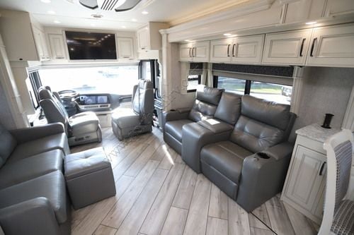 2024 American Coach Dream 42V