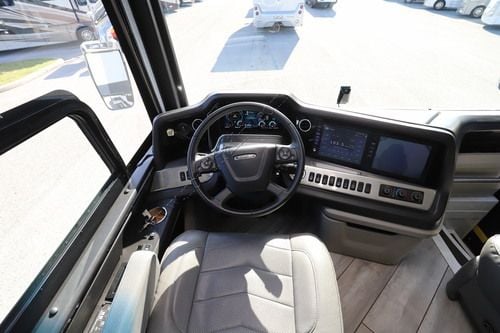 2024 American Coach Dream 42V